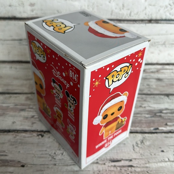 Funko Pop Disney Winnie the Pooh Christmas - Picture 3 of 4